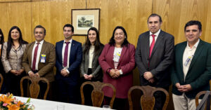 Reunión con ministra de Educación (1)